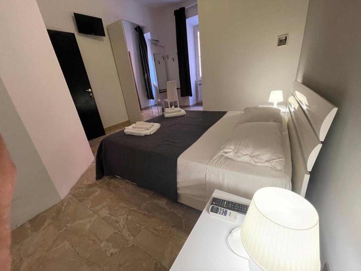 Hotel Sleepy Max Roma Exterior foto